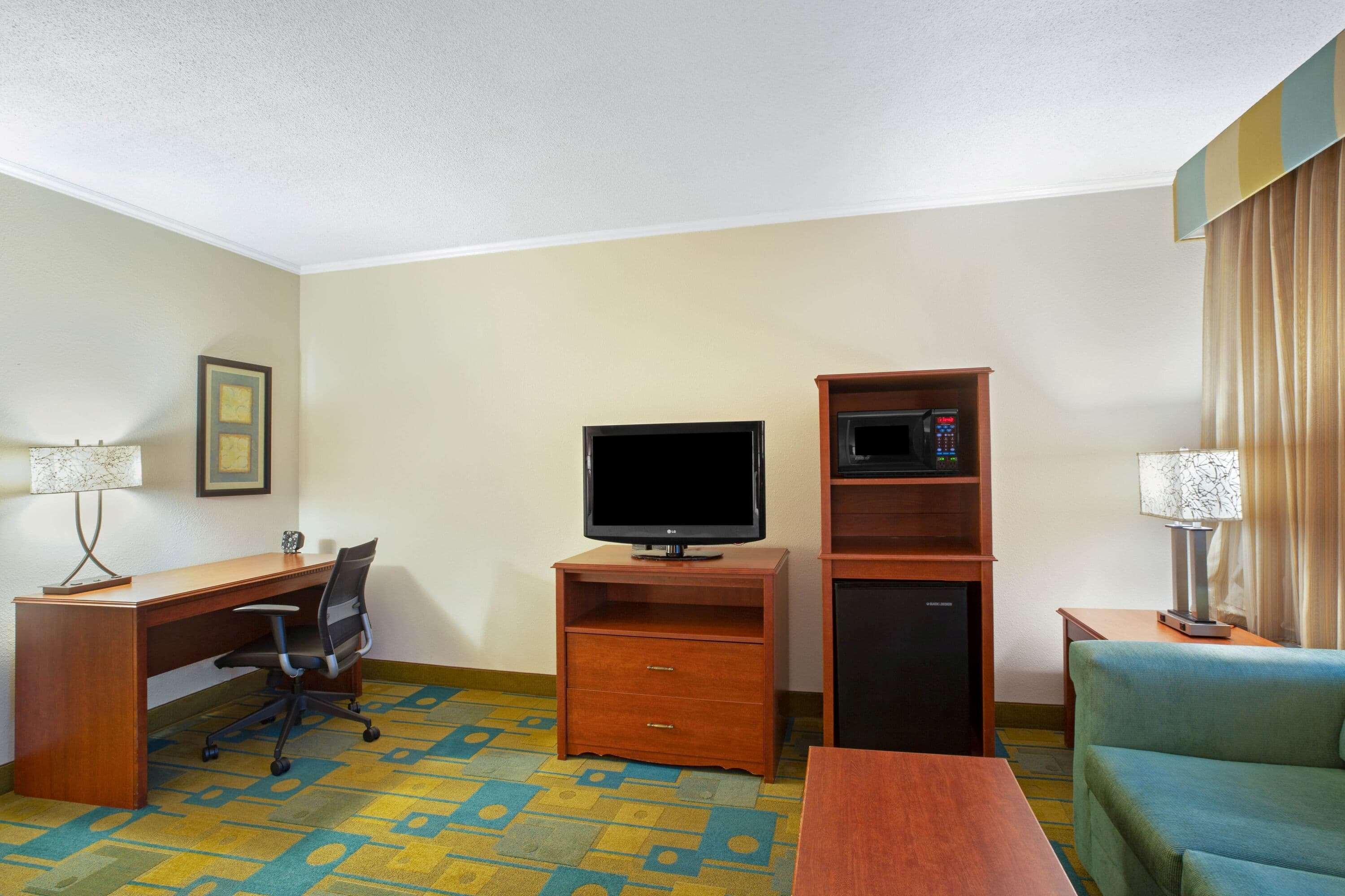 La Quinta Inn By Wyndham Auburn Worcester Exterior foto